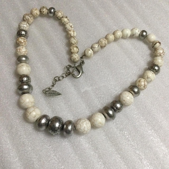 Coldwater Creek Necklace - Picture 2 of 3